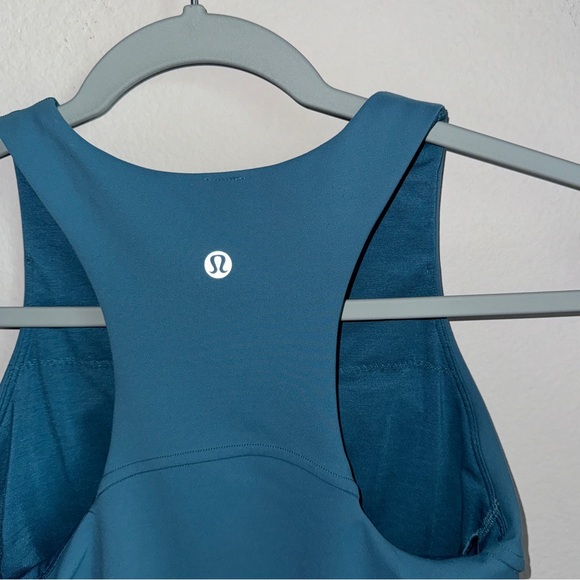 LuLuLemon Crop Tank - Picture 4 of 4
